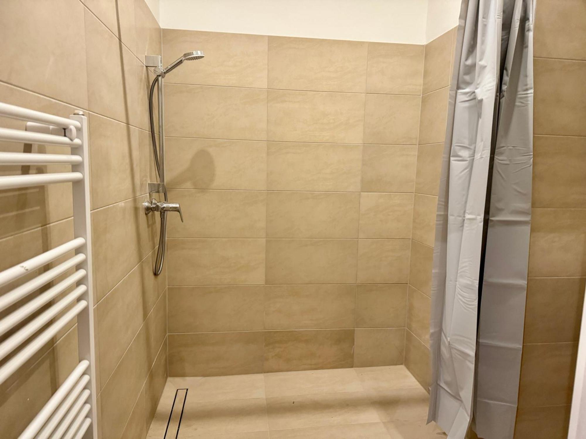 Spacious Apartment - 15 Min To Center Βιέννη Εξωτερικό φωτογραφία